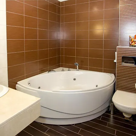 Monte Cristo Szálloda 4*